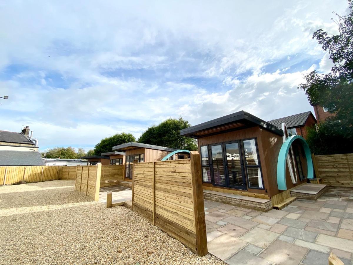 Elletson Park Wood Fired Hot Tubs, Caravans & Pods Pilling מראה חיצוני תמונה