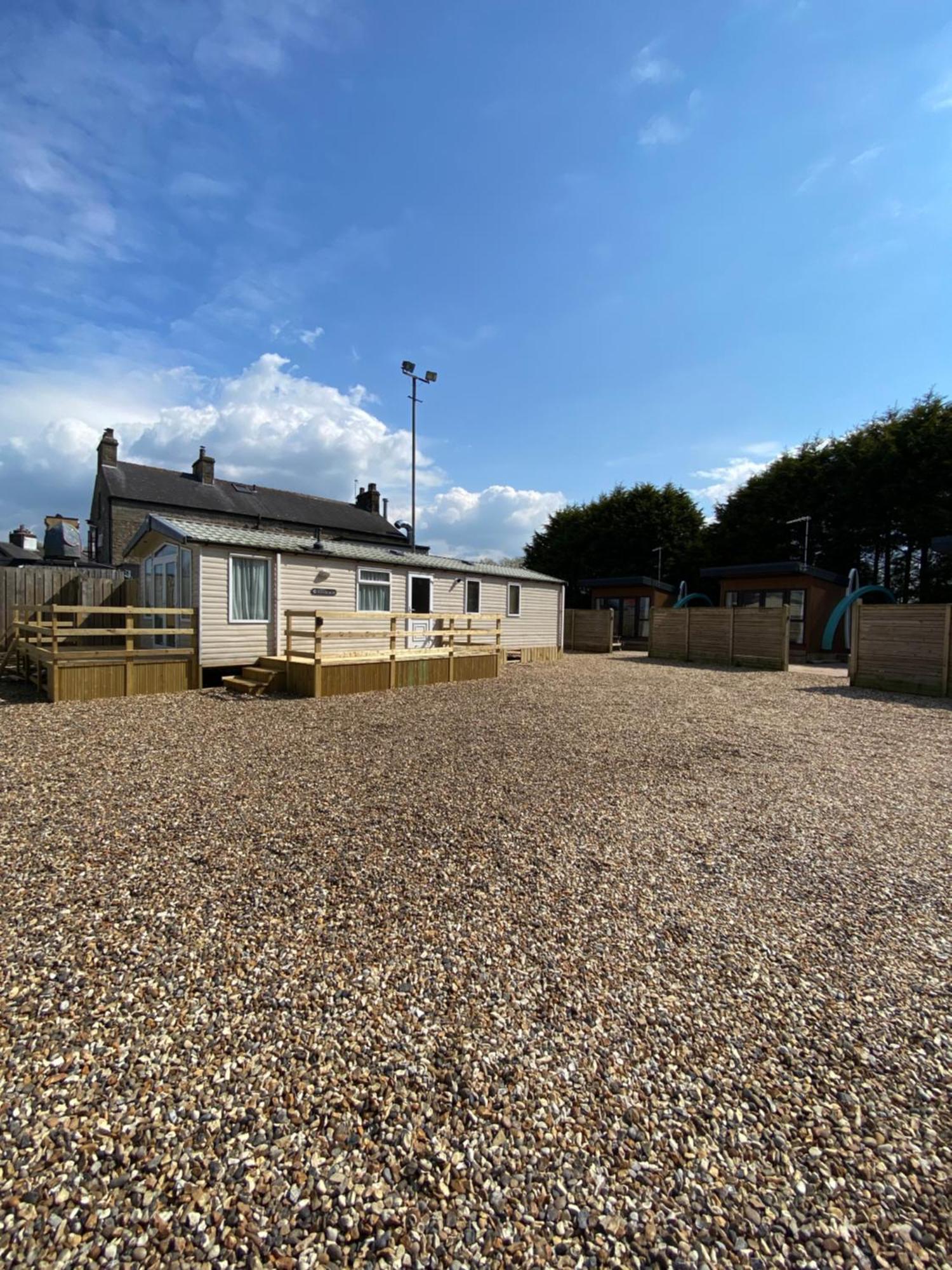 Elletson Park Wood Fired Hot Tubs, Caravans & Pods Pilling מראה חיצוני תמונה