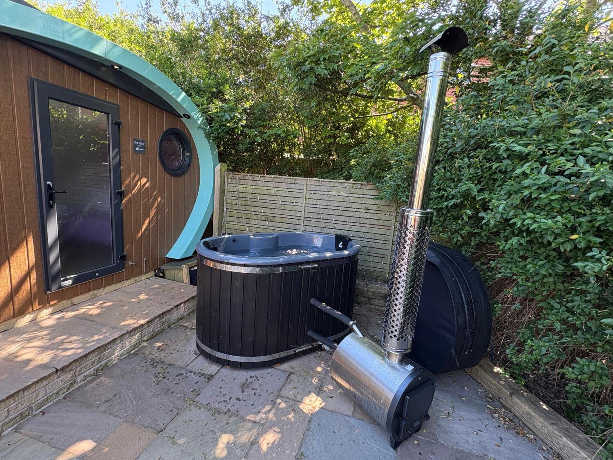 Elletson Park Wood Fired Hot Tubs, Caravans & Pods Pilling מראה חיצוני תמונה